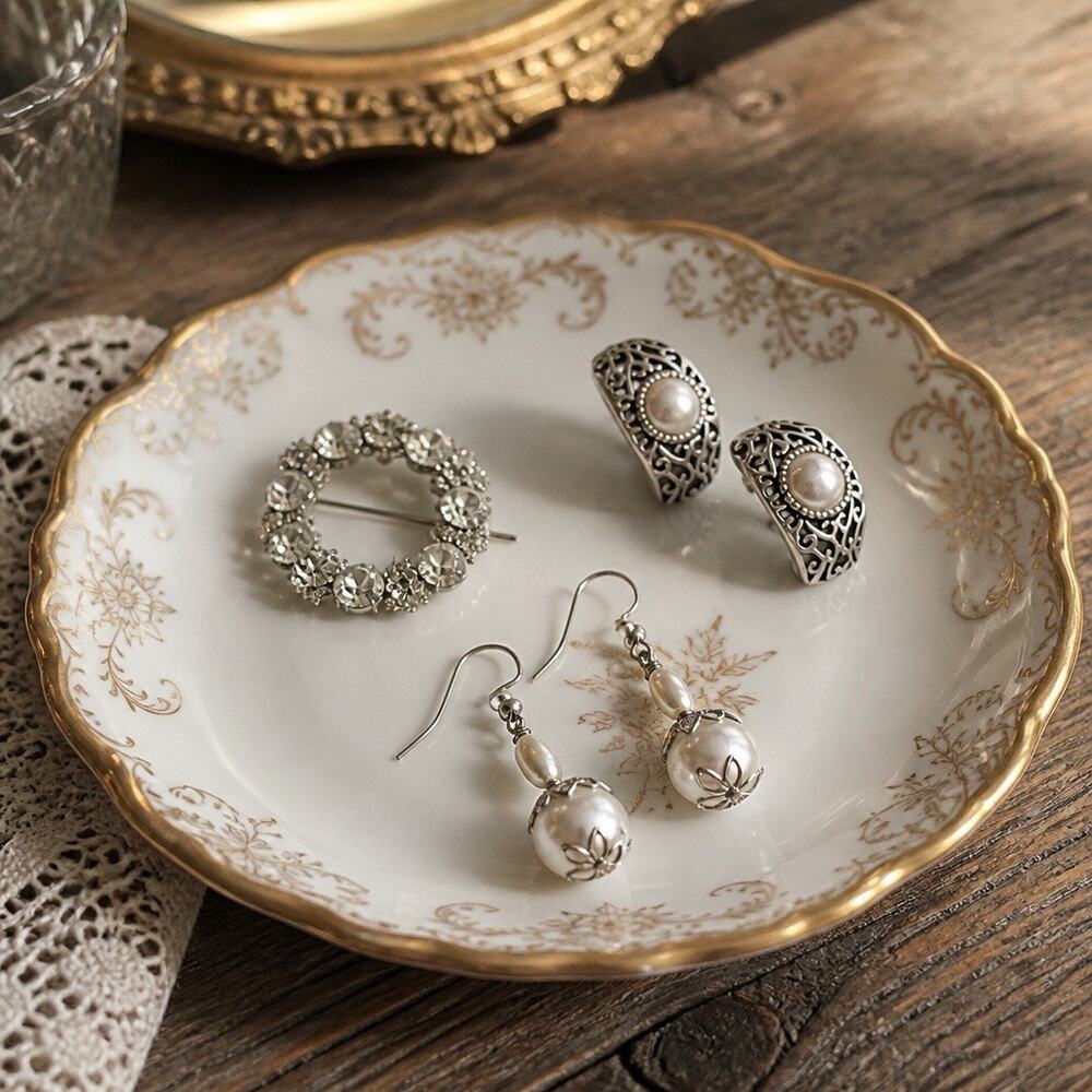 🏷️ Vintage Curated 3PC Pearl Set Signed MONET Filigree Earrings Wreath Brooch